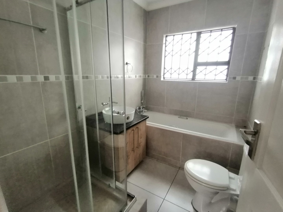 4 Bedroom Property for Sale in Bloemspruit Free State
